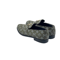 Louis Vuitton Grey Monogram Loafers SH-005GN