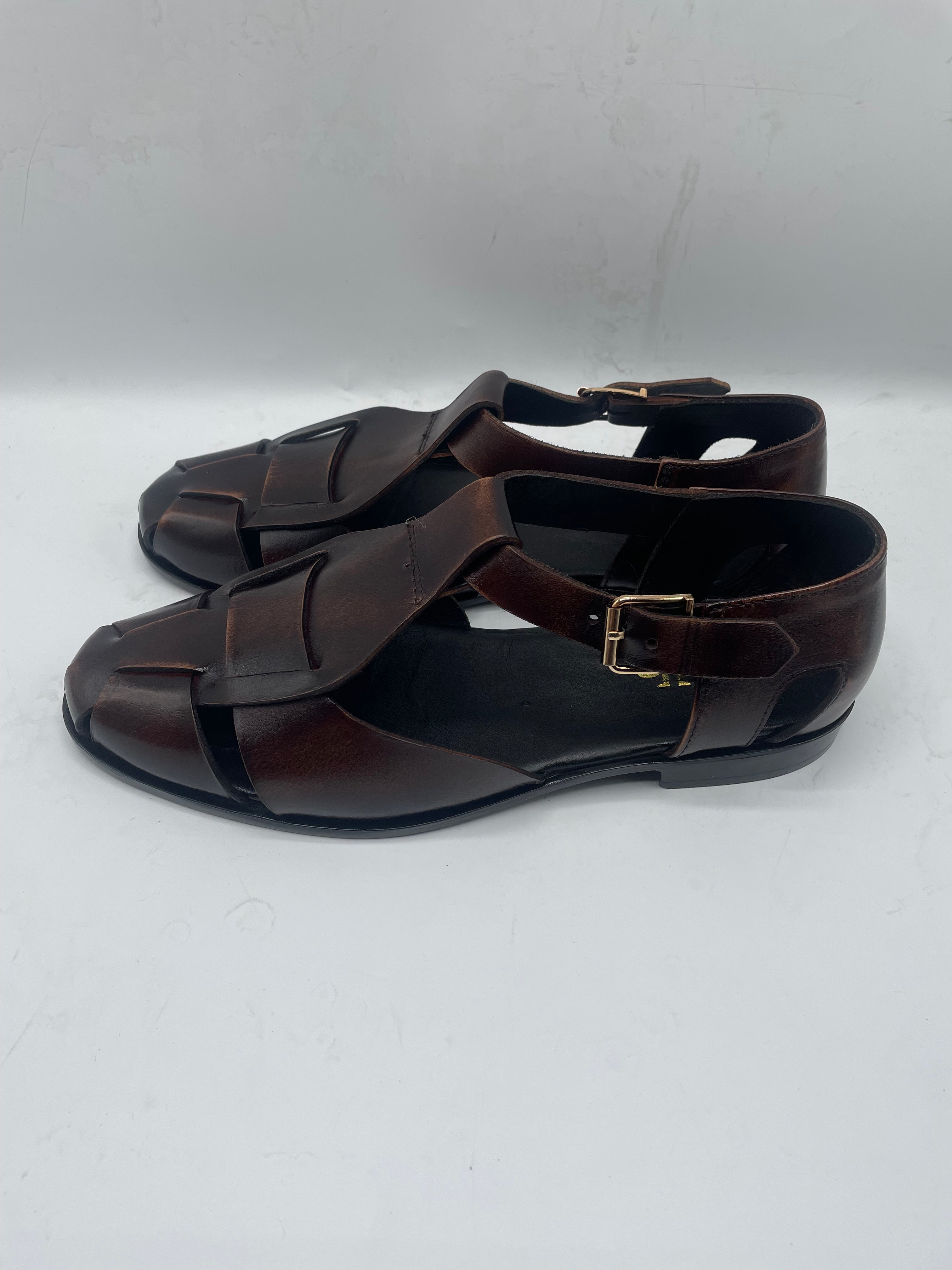 Fisherman sandal